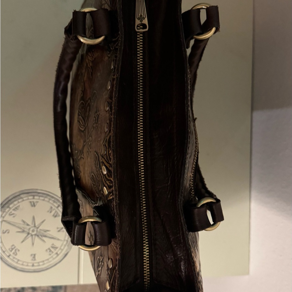 Patricia Nash leather with brown and gold leaf designs. Quality designer tote - Picture 2 of 4